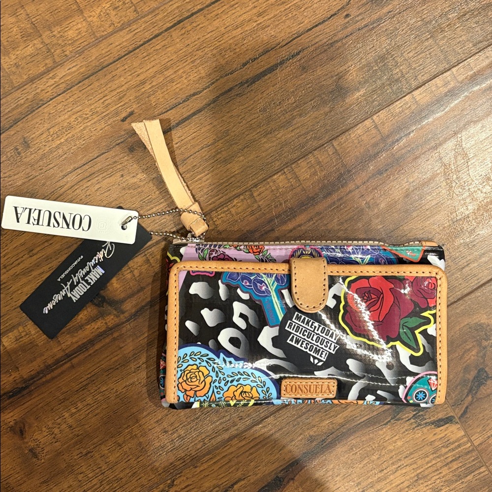 Consuela Wallet New With Tags 💙🖤❤️
